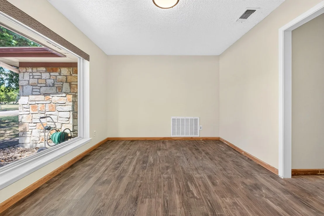 Photo of 381 County Road 4755