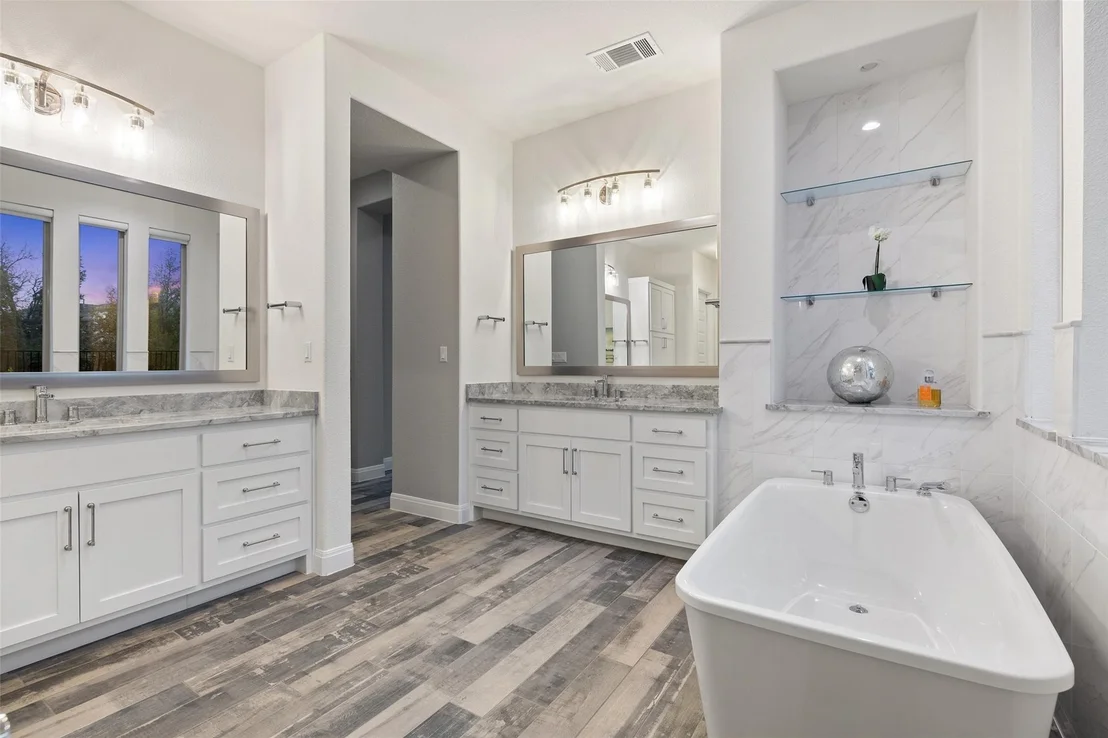 Photo of 403 Prosecco PL