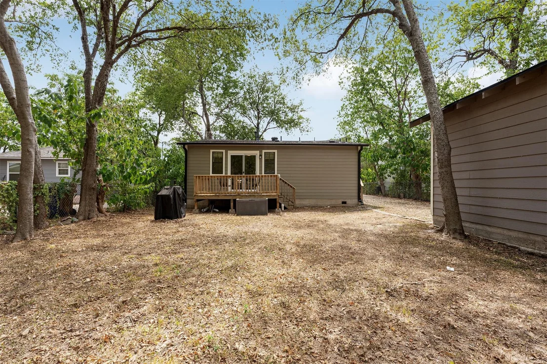 Photo of 500 Denson DR
