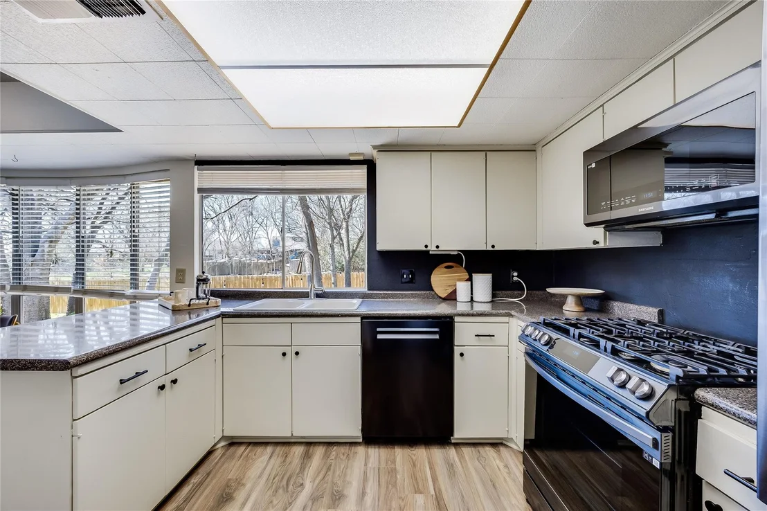 Photo of 1400 Brighton CIR
