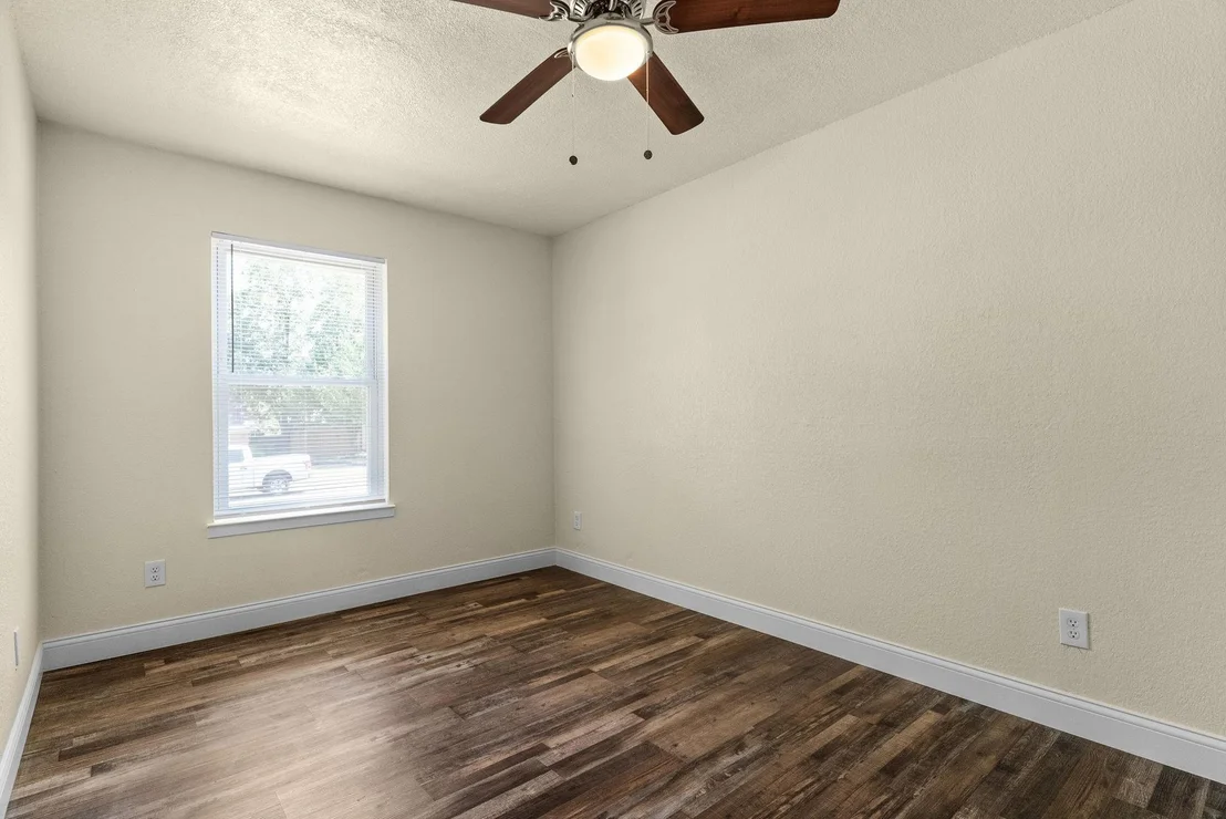 Photo of 612 Manning DR