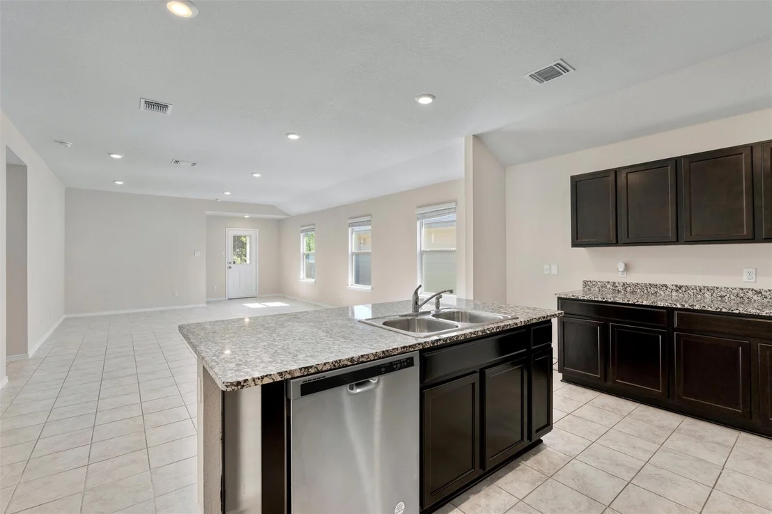 Photo of 1005 Taggart CT