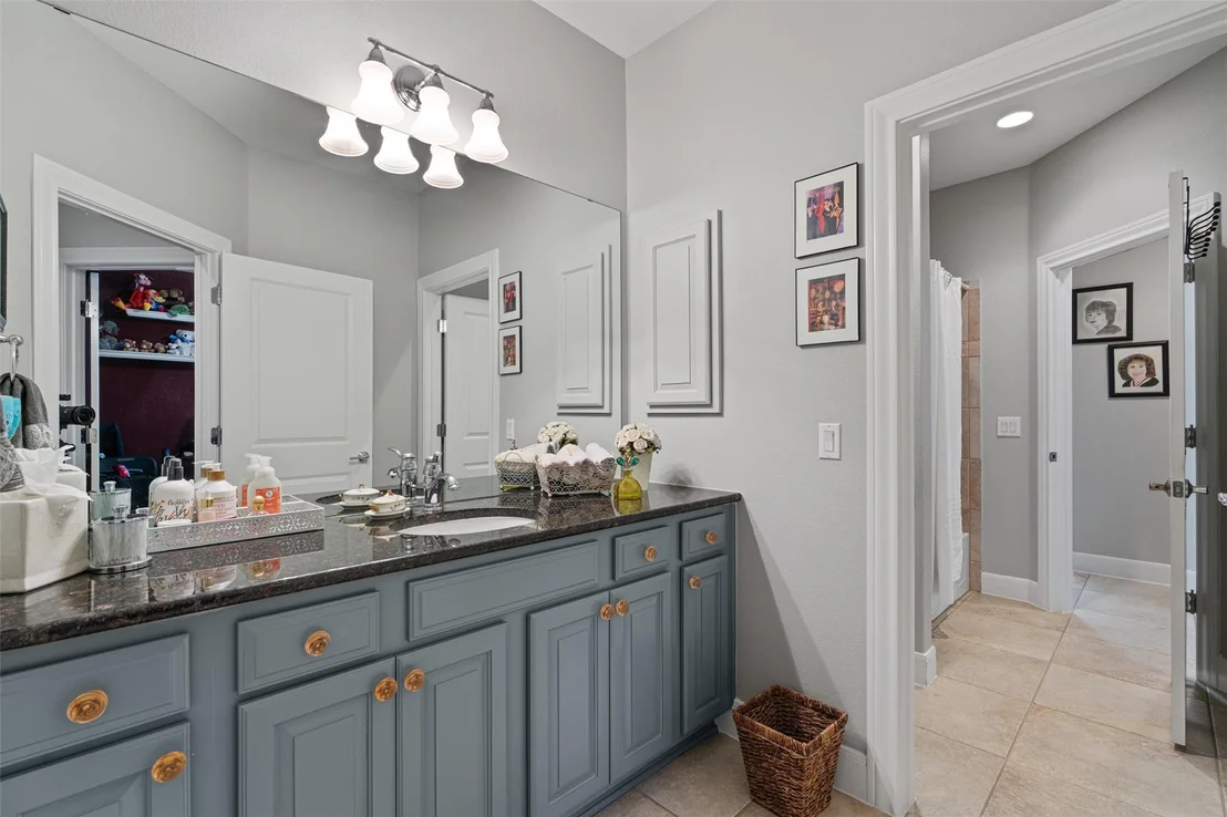 Photo of 301 Goose Island DR