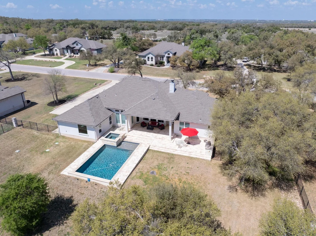 Photo of 221 Highland Oaks