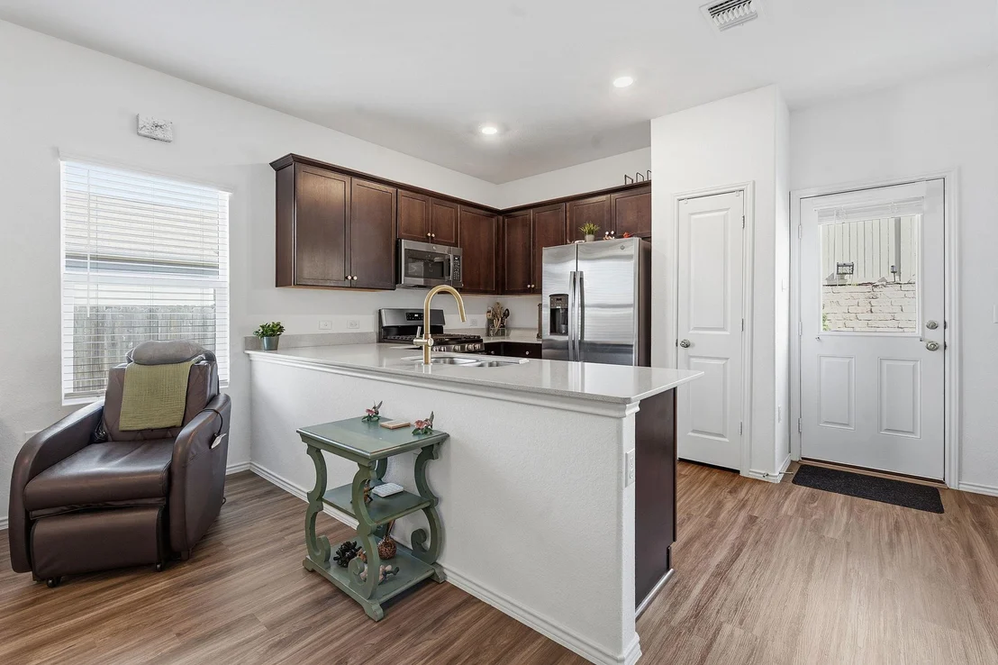 Photo of 7601 Ivy Trellis TRL
