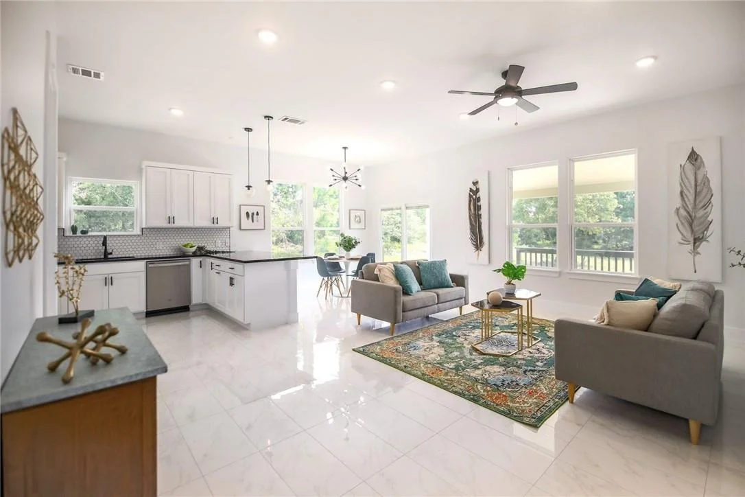 Photo of 137 Lakeside DR
