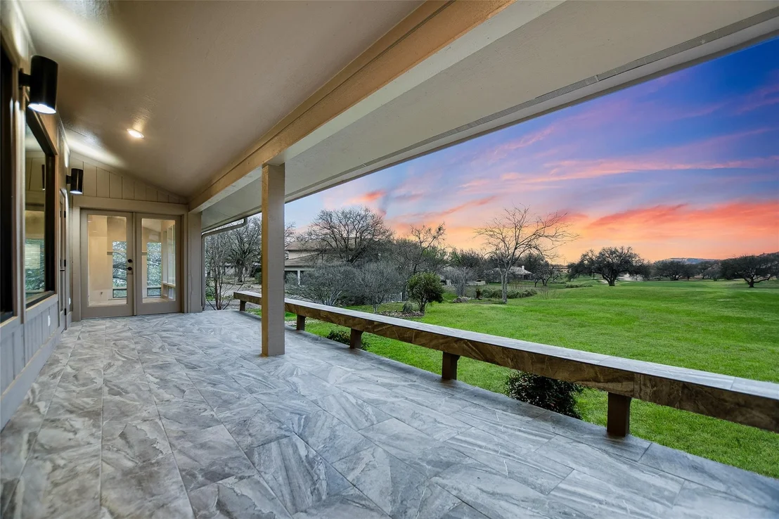 Photo of 2713 Aurora