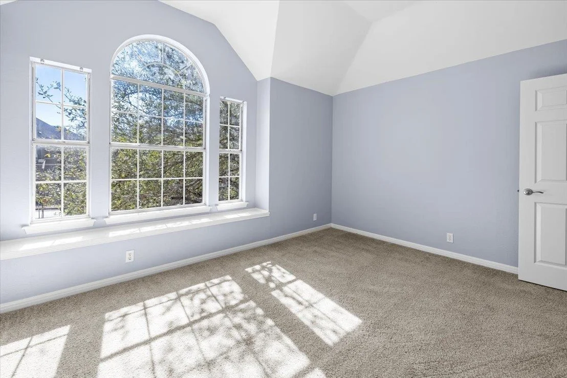 Photo of 10912 Chestnut Ridge RD
