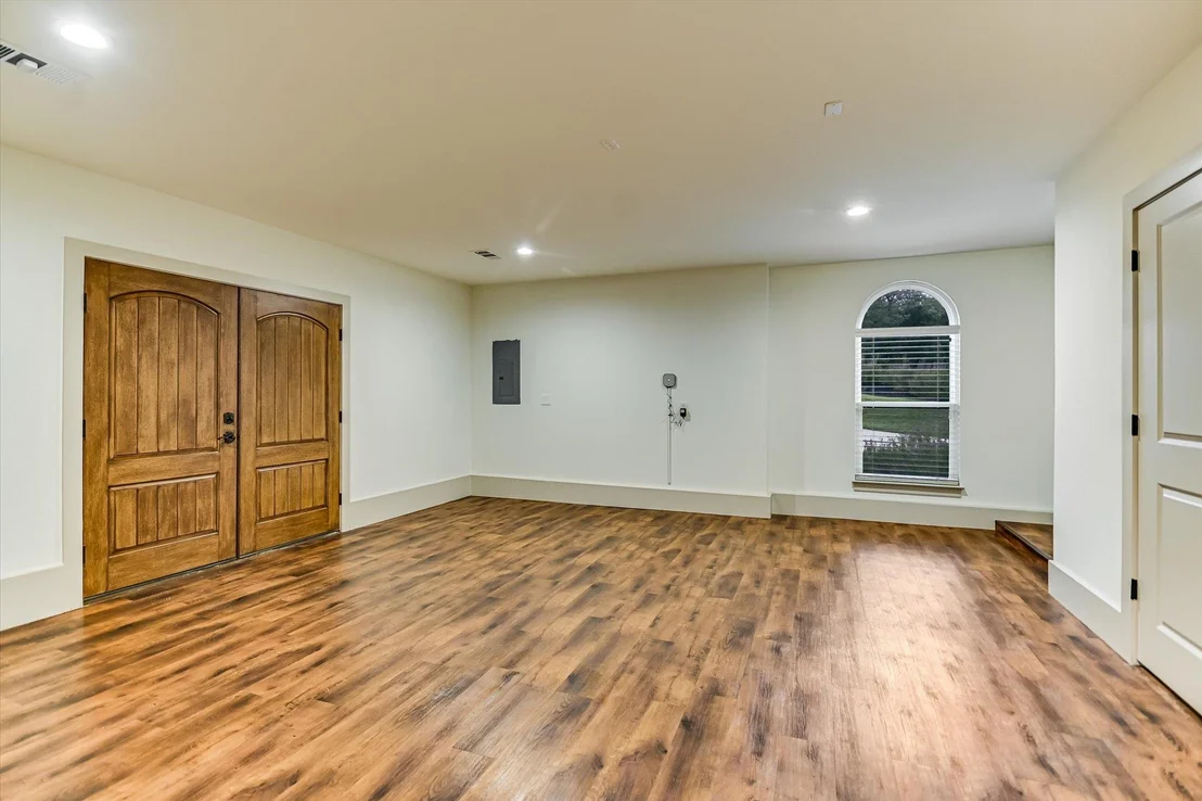 Photo of 105 N Lowell LN