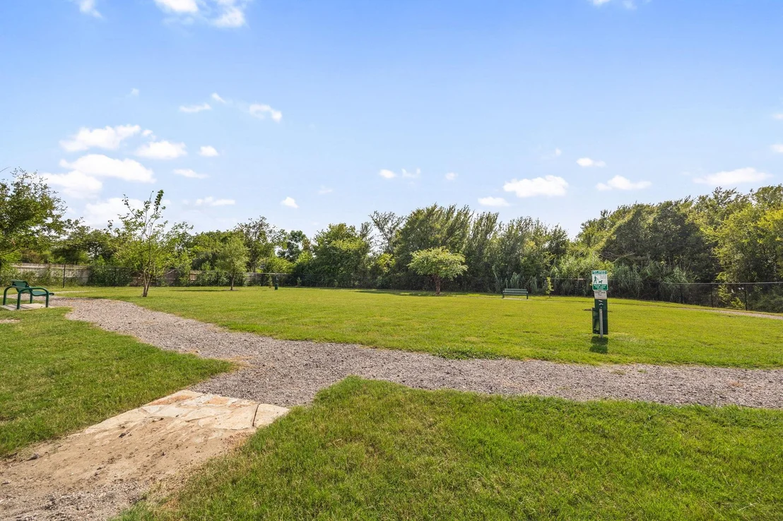 Photo of 449 Conchillos DR