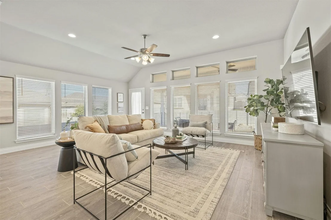 Photo of 112 Gabriel Point LN
