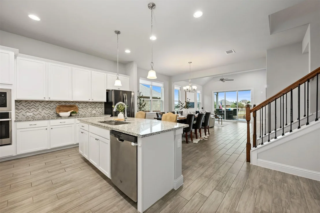 Photo of 2108 Ambling TRL