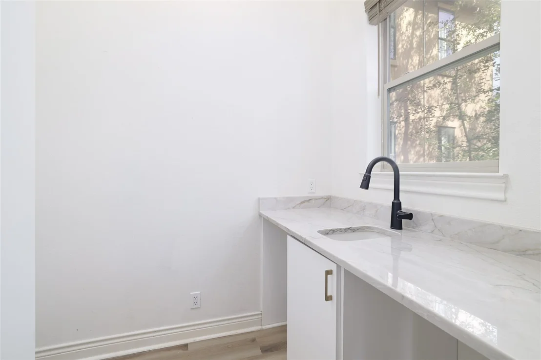 Photo of 1400 Minnie DR