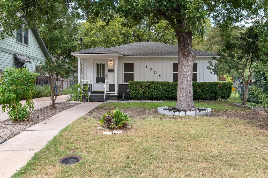 Photo of 1708 Payne Ave