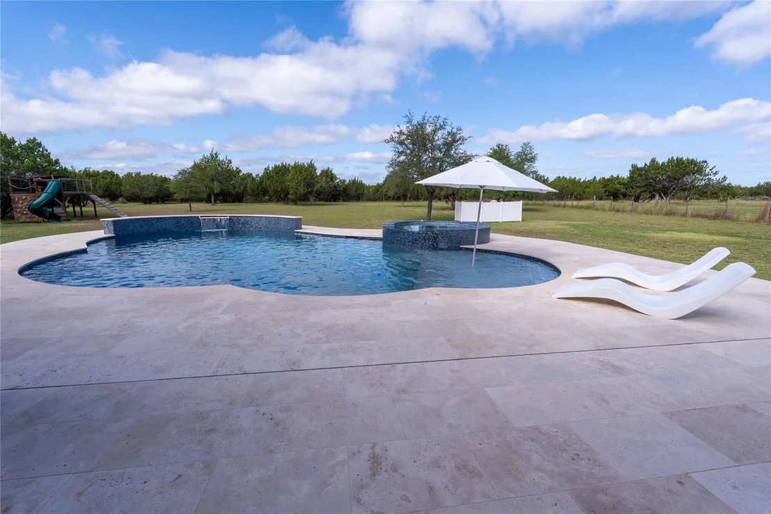 Photo of 724 Chama TRCE