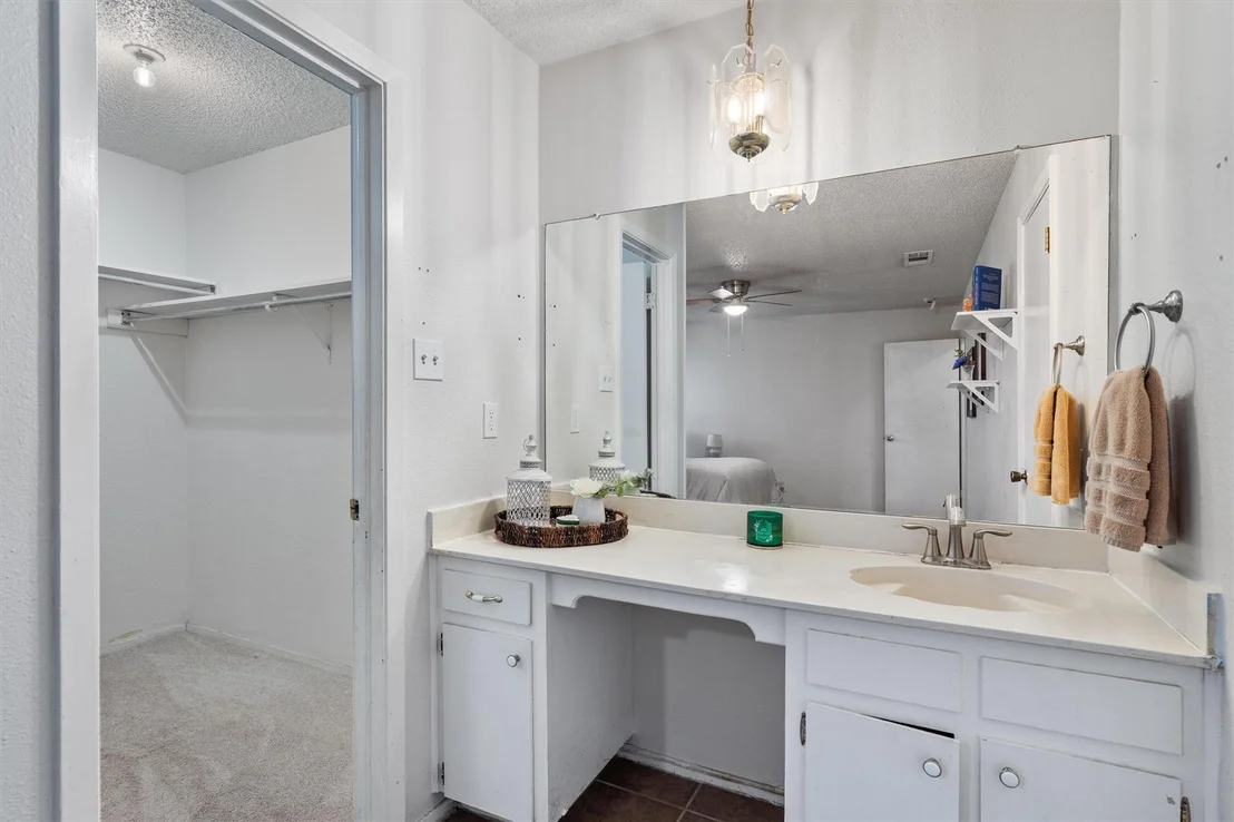 Photo of 702 Garden Villa CIR