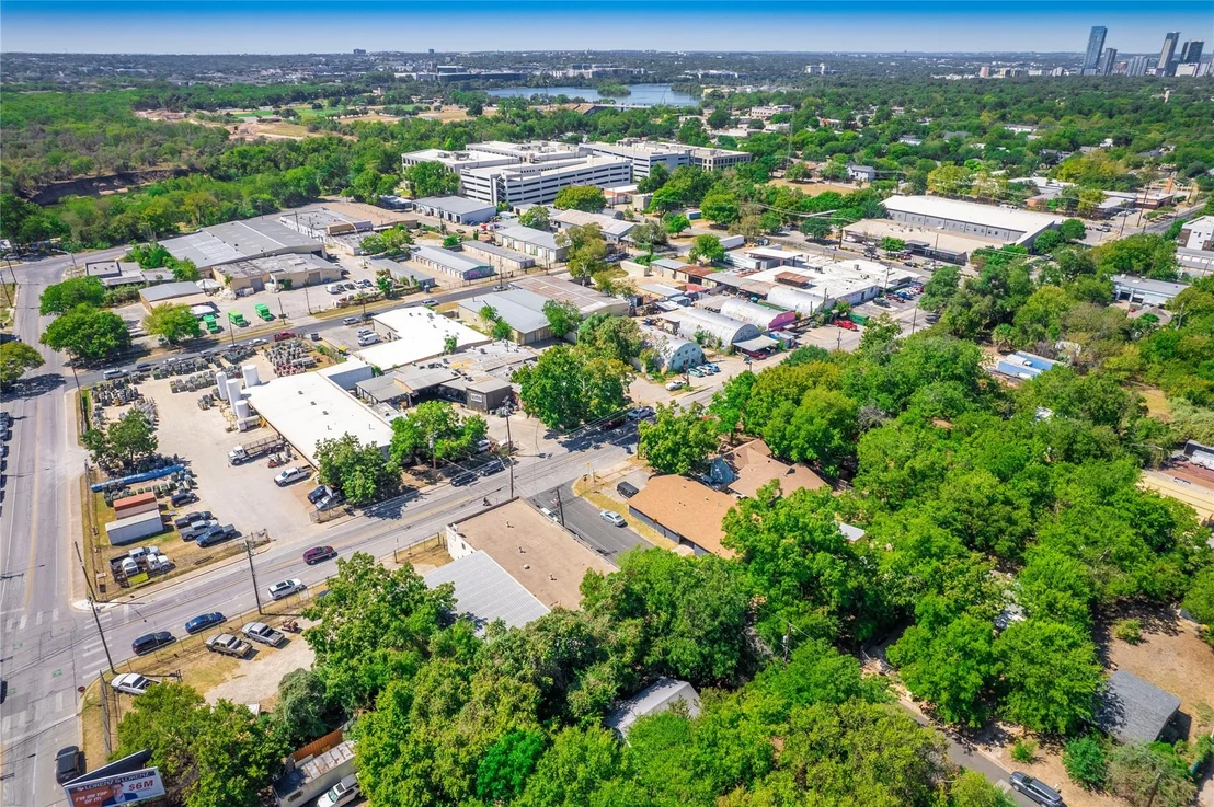 Photo of 505 & 507 Vermont RD