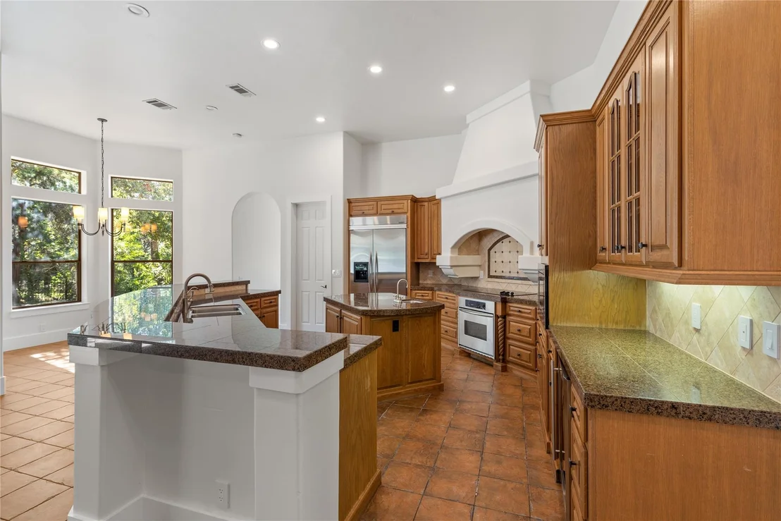 Photo of 4312 Lakeway BLVD
