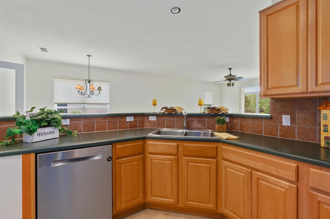 Photo of 215 Crockett LOOP