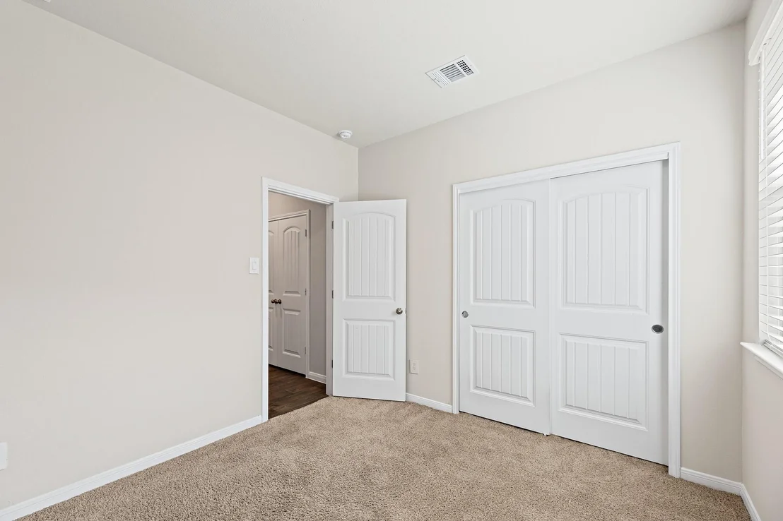 Photo of 142 Solitude DR