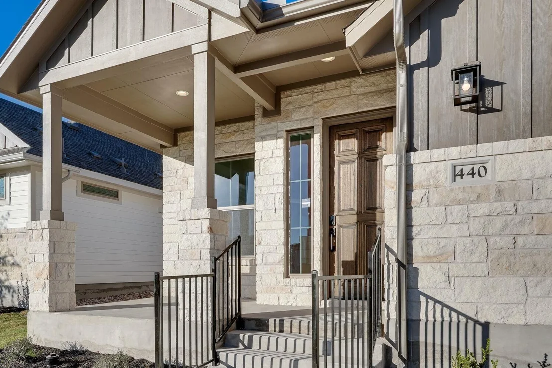 Photo of 440 Burlington DR