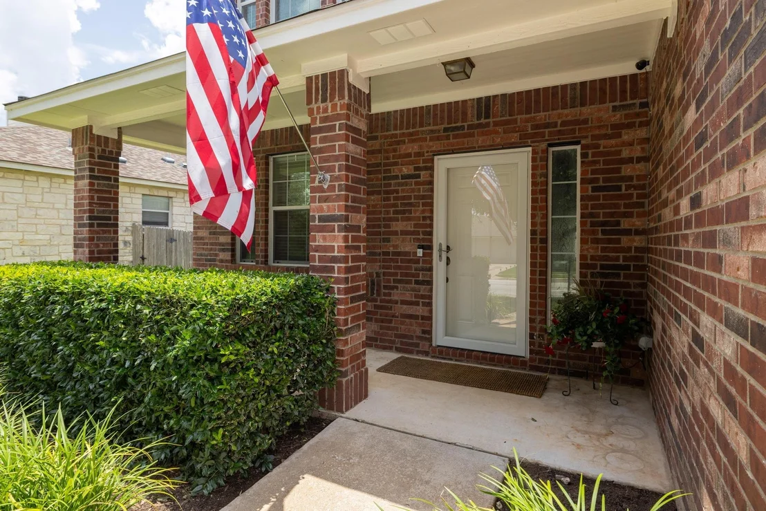 Photo of 1115 Henderson DR