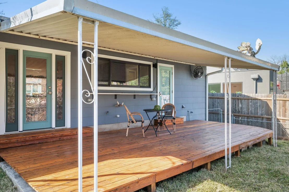 Photo of 2415 Little John LN