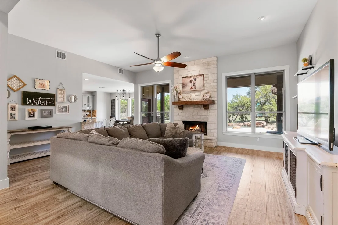 Photo of 617 Chama TRCE
