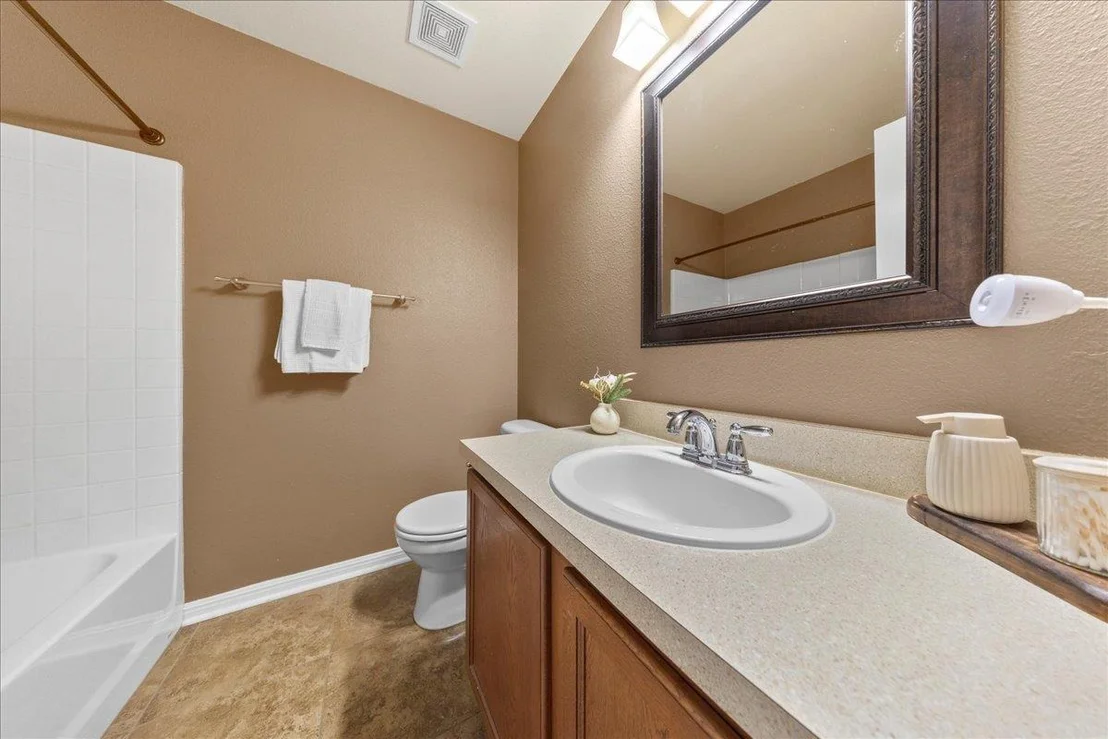 Photo of 747 Reliance DR