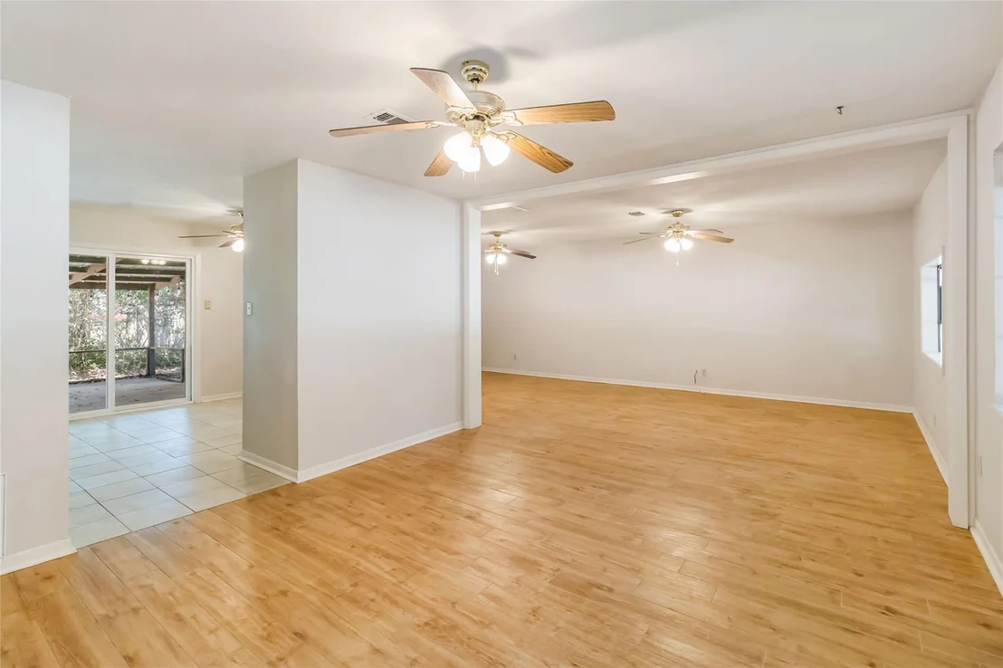 Photo of 757 N Main ST
