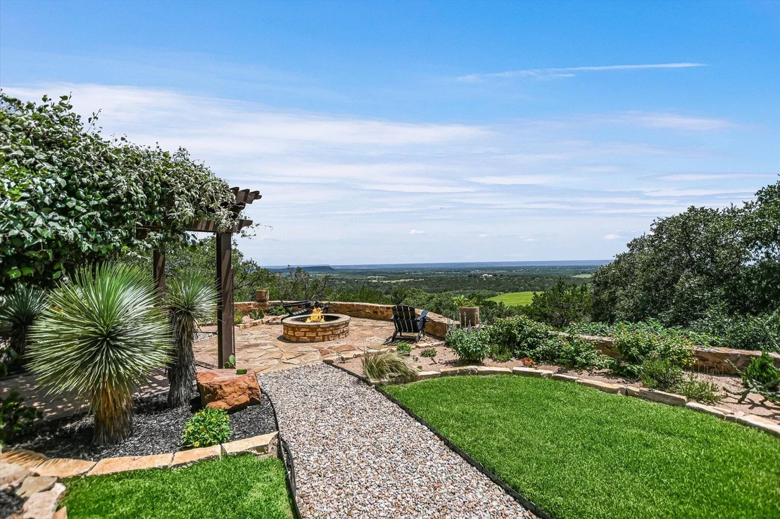Photo of 121 Mountain Laurel DR