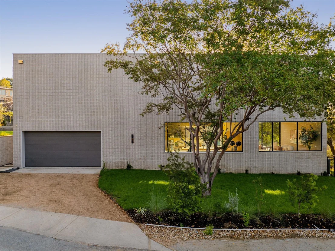 Photo of 5205 Scenic View DR