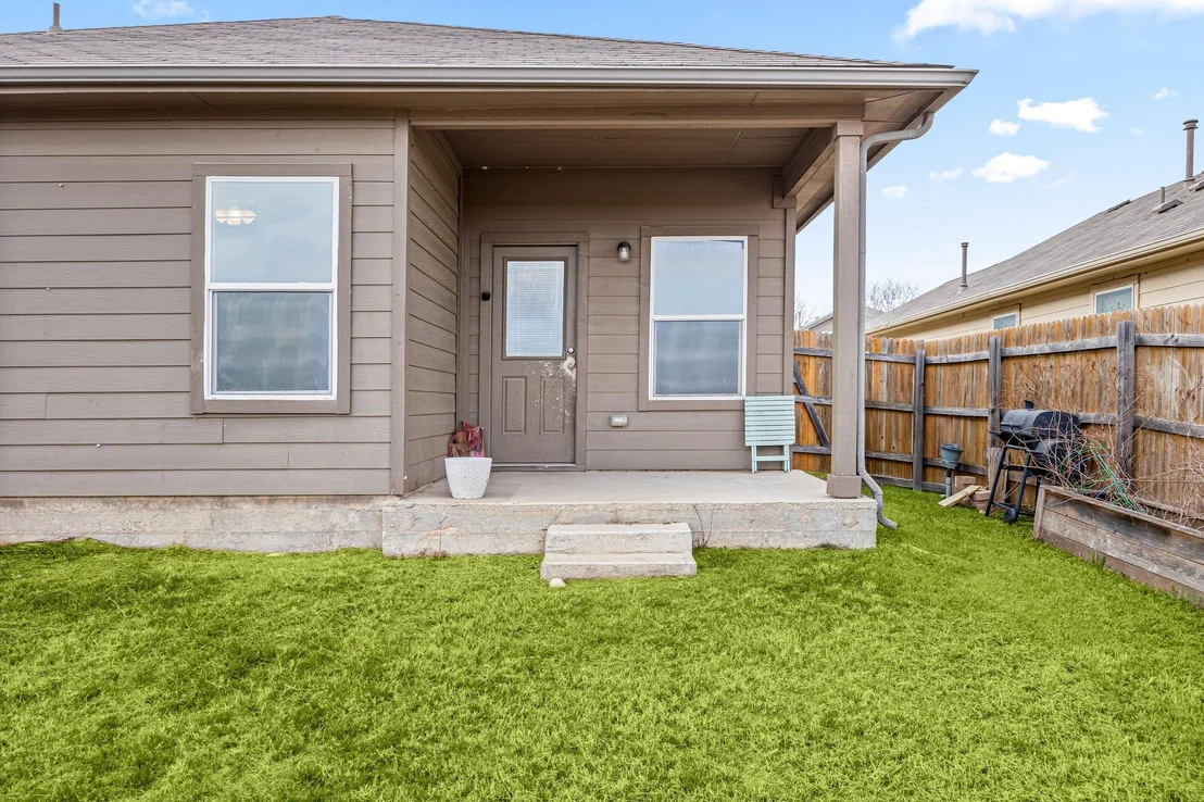 Photo of 152 Cibolo Creek DR