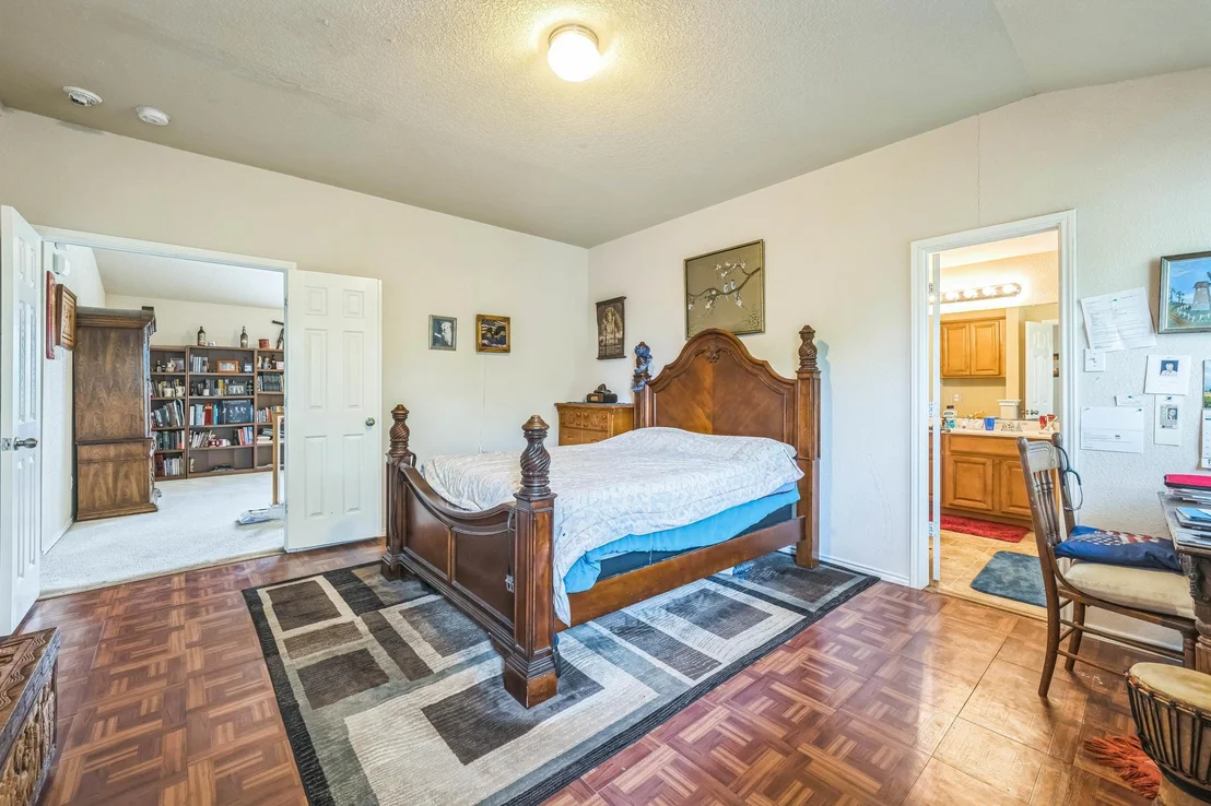 Photo of 633 Sweet Leaf LN
