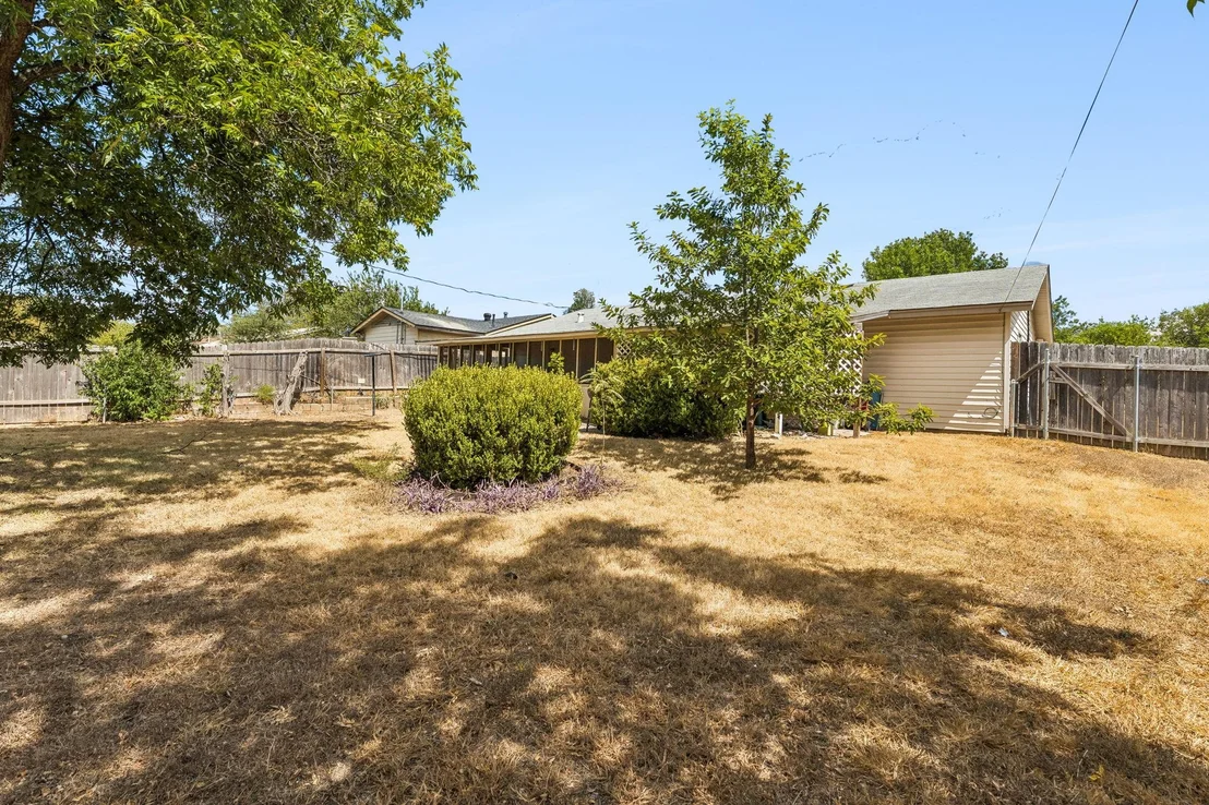 Photo of 6904 Miranda DR