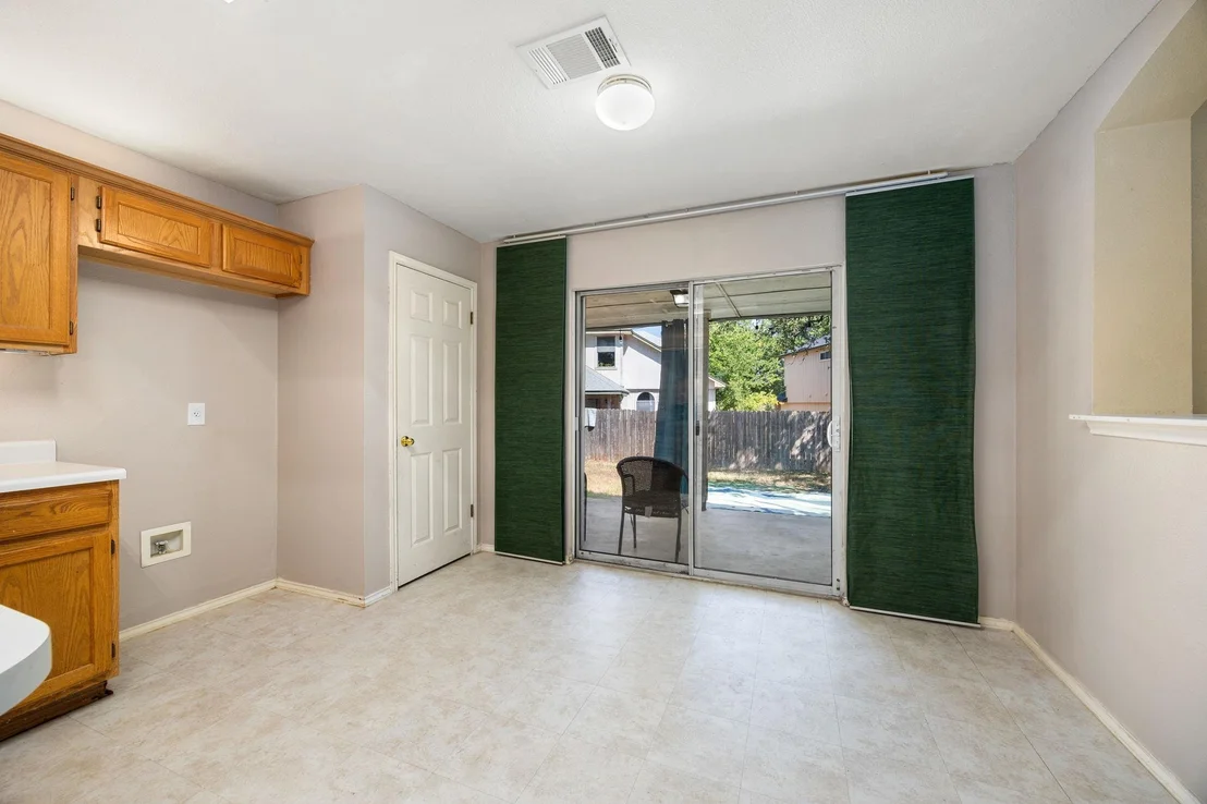 Photo of 8845 Francia TRL