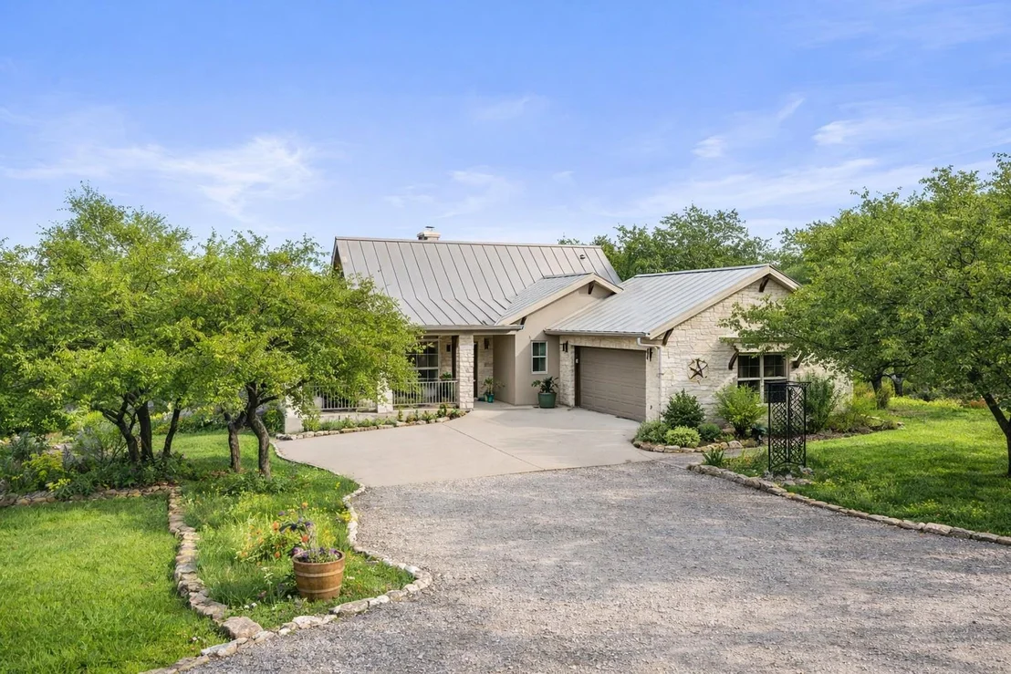 Photo of 232 Crooked Oak LN