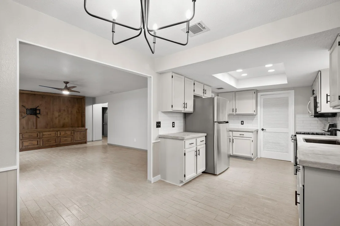 Photo of 211 Woodmont DR