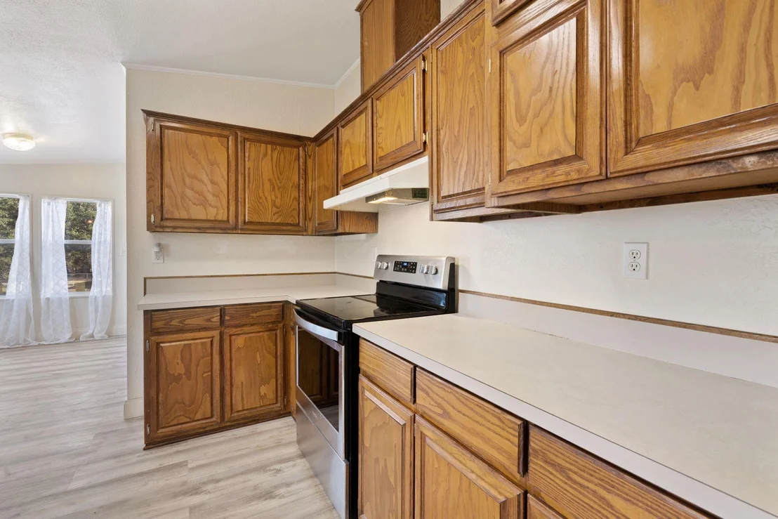 Photo of 502 E Pecan DR