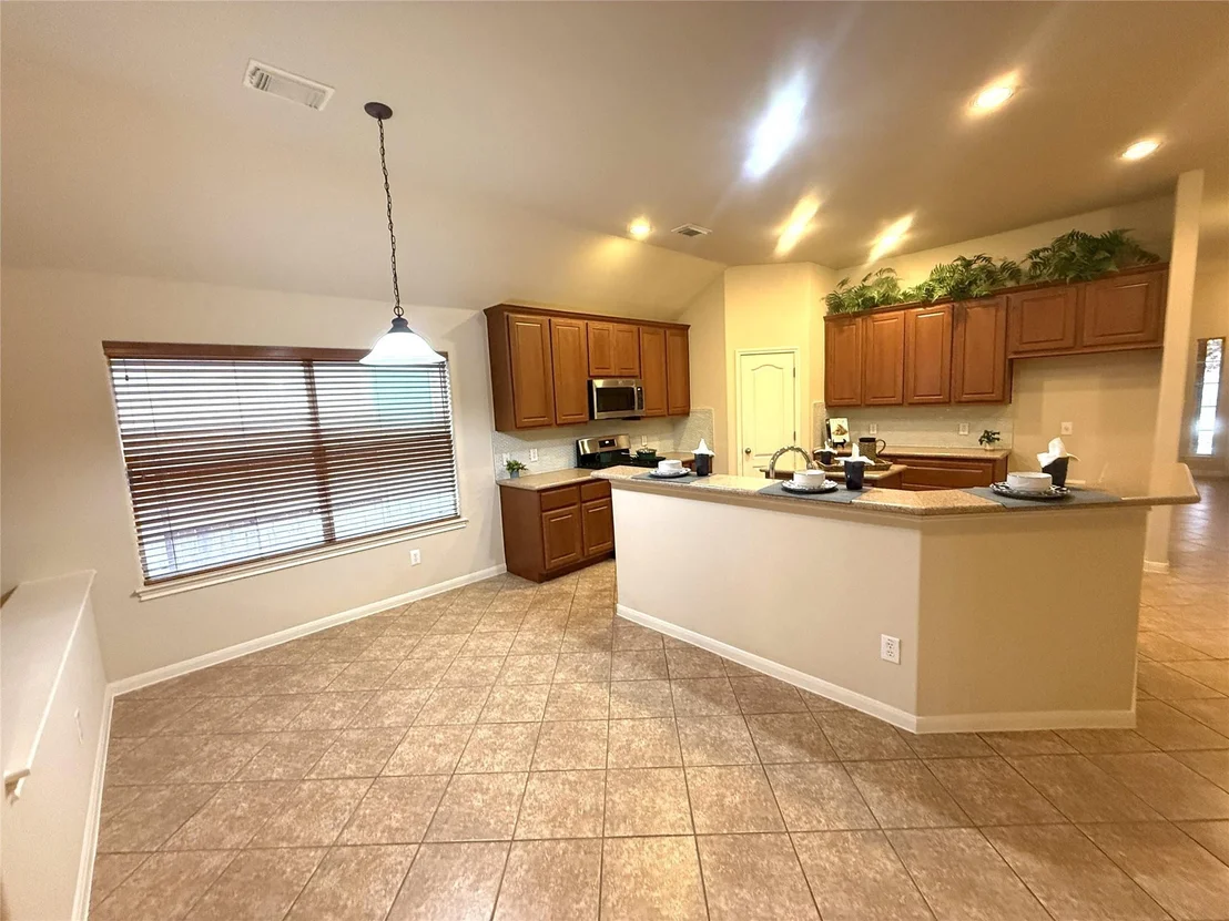 Photo of 608 Pebblestone Walk DR