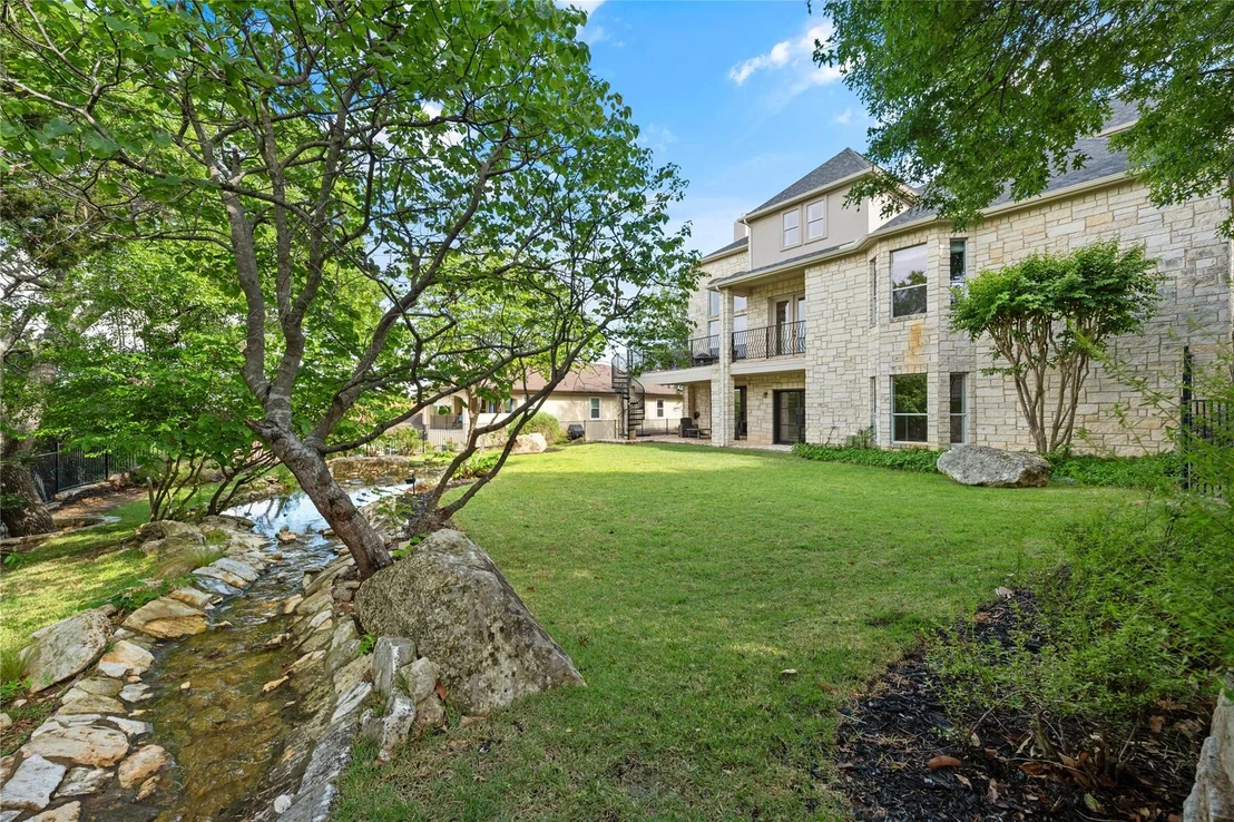 Photo of 115 Burgess LN