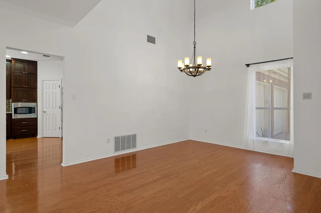 Photo of 11207 Crossland DR