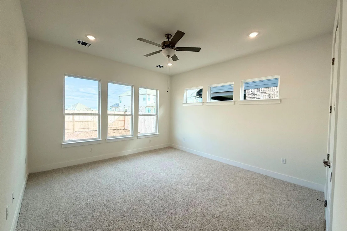 Photo of 19601 Erna DR