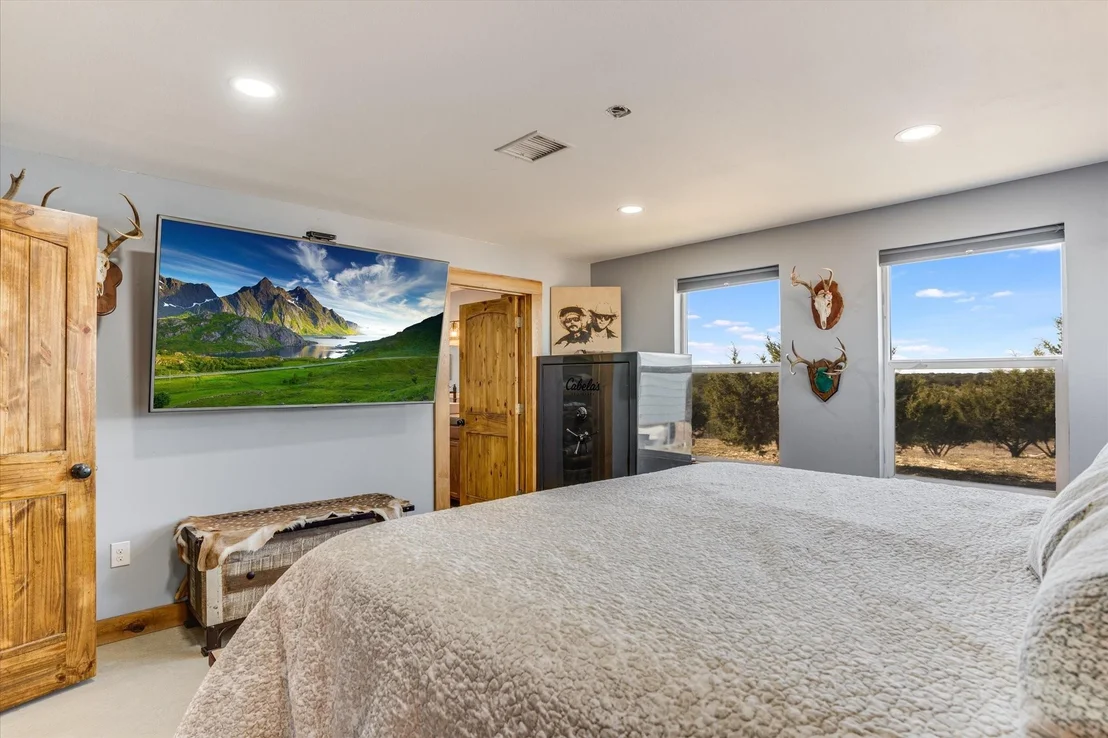 Photo of 5450 County Road 202