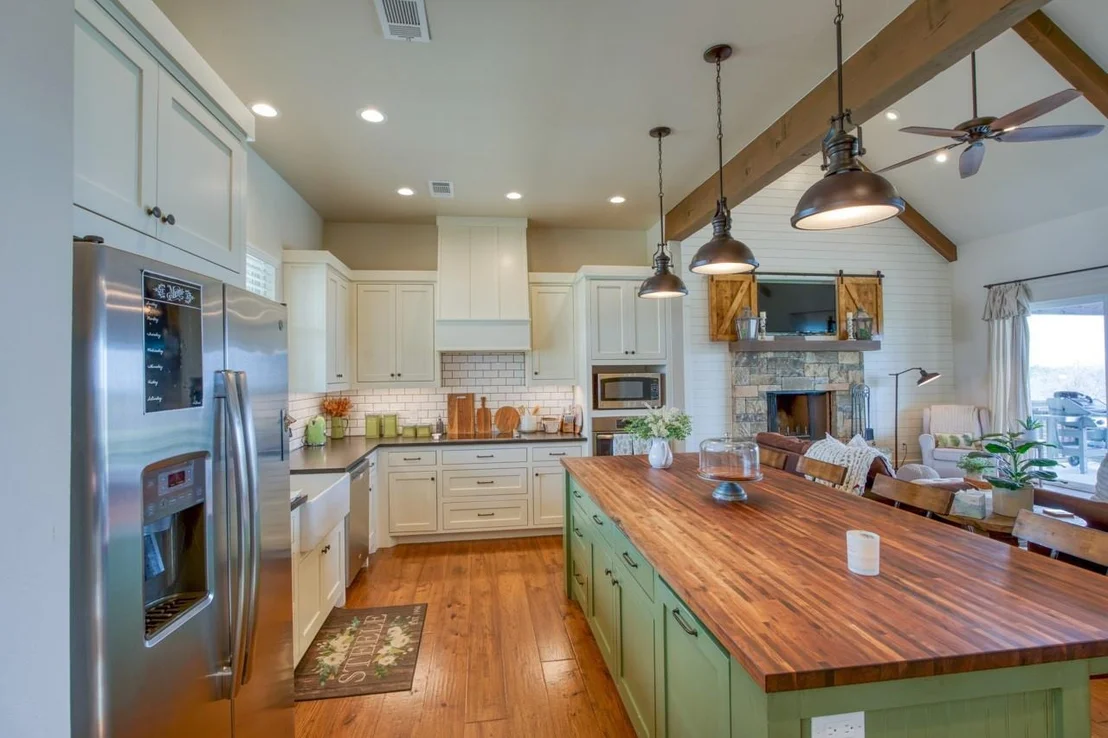 Photo of 104 Schoolhouse LN