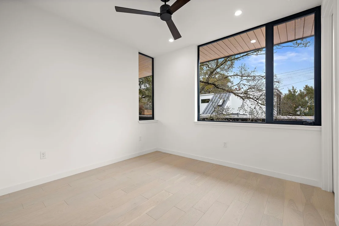 Photo of 2901 Cedarview DR