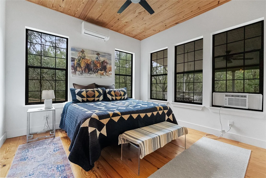 Photo of 415 Balch RD