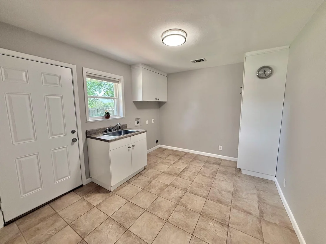 Photo of 11613 Sunset DR