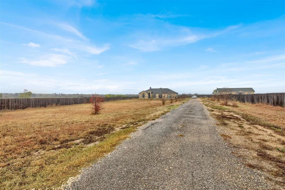 Photo of 3498 County Road 464