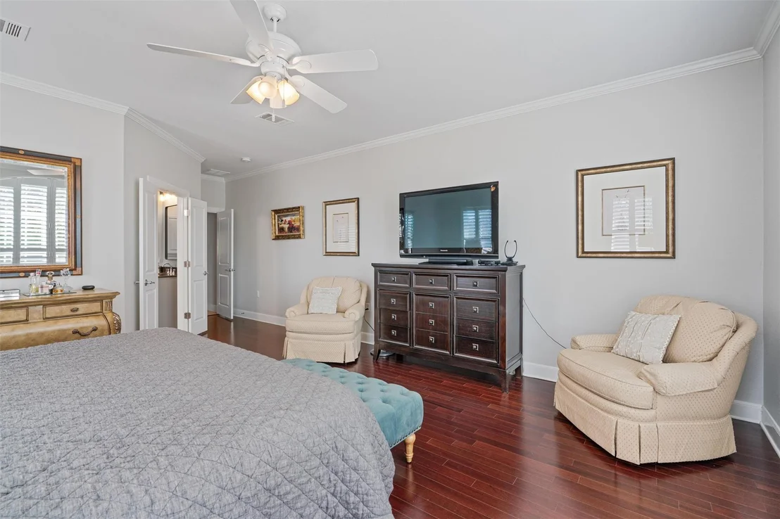 Photo of 301 Goose Island DR